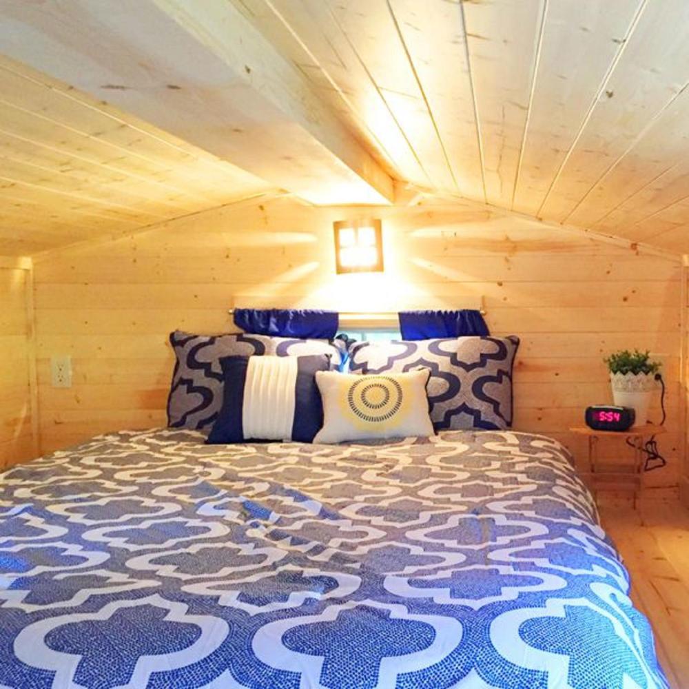 Tiny House Belle interior